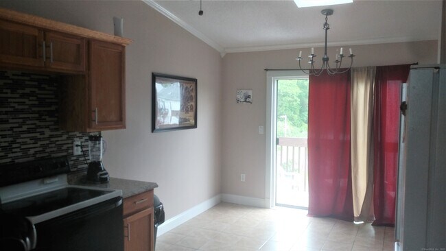 Building Photo - 89 Coleman St