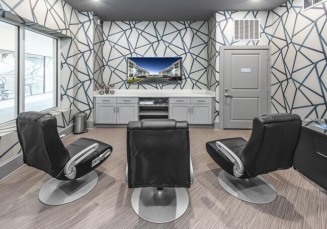 Building Photo - 918 Aventine Dr