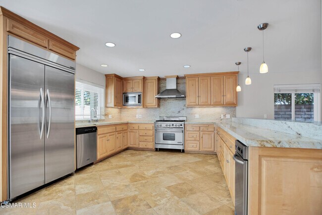 Building Photo - 4539 Mammoth Ave