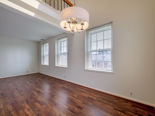 Building Photo - 3940 Langley Ct NW