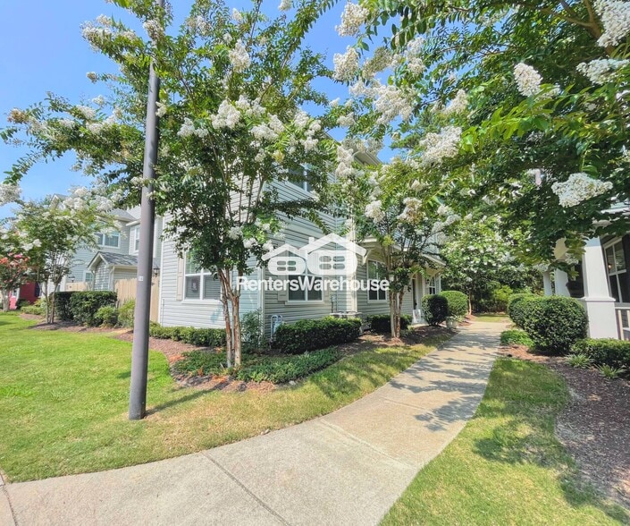Building Photo - 2514 Leytonstone Dr