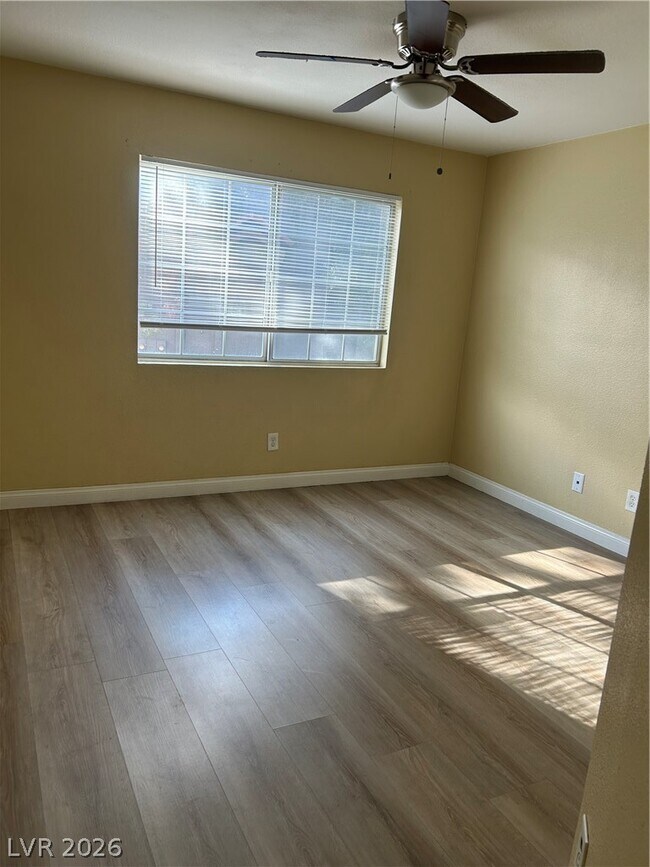 Building Photo - 2750 S Durango Dr