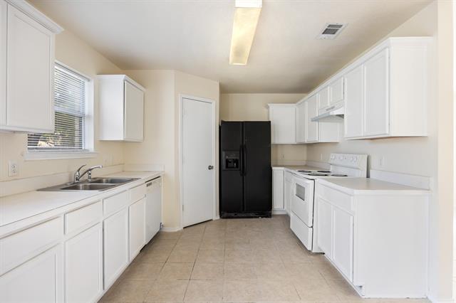 Building Photo - 211 Prentice Dr