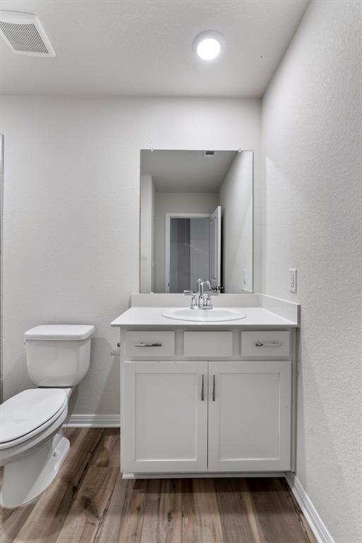 Building Photo - 504 Longmount Cv