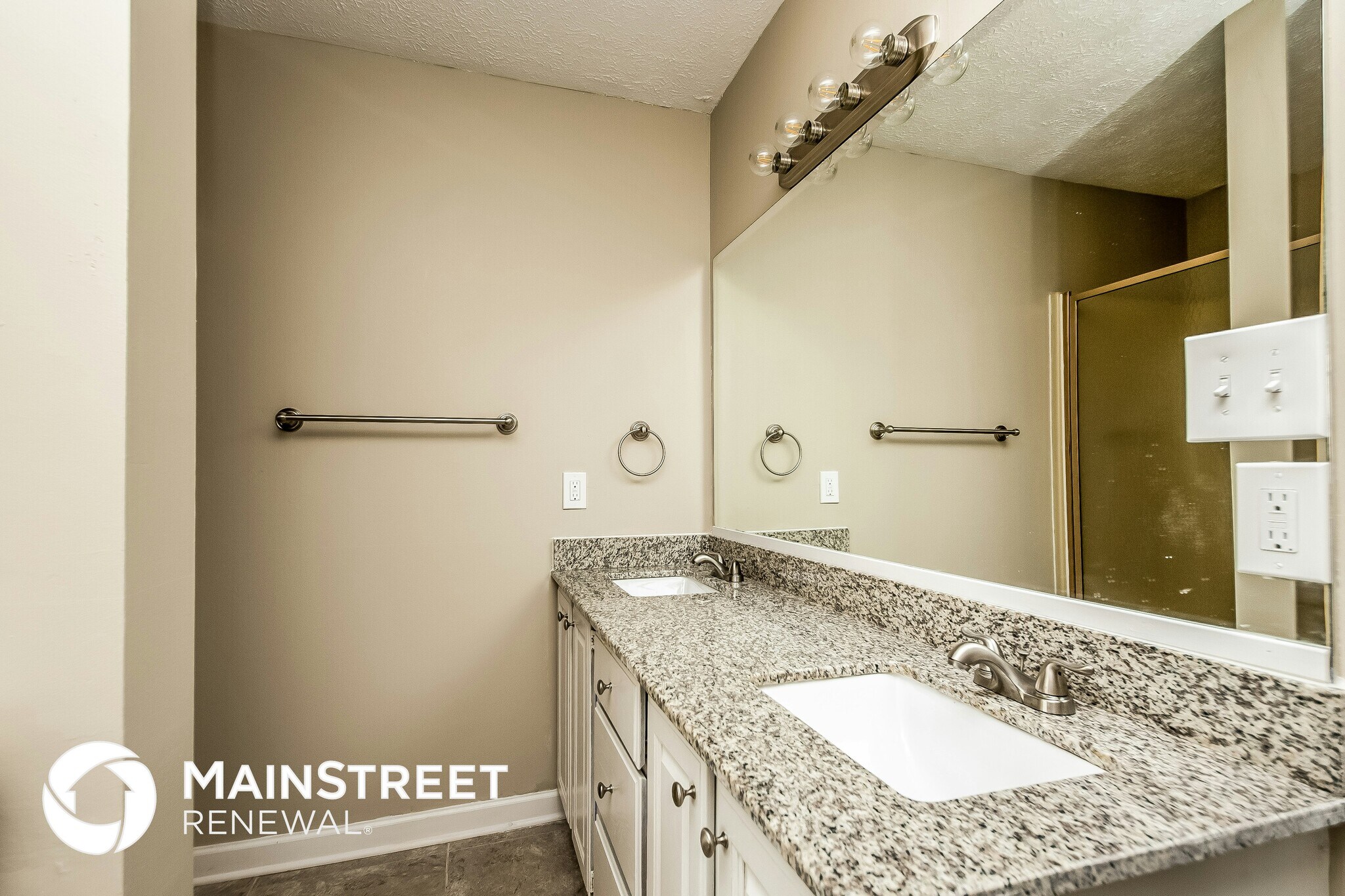 Building Photo - 3835 Sunny Hill Dr