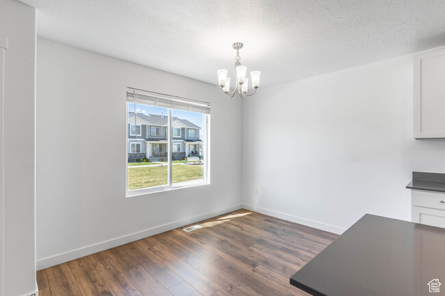 Building Photo - 1848 S 410 W