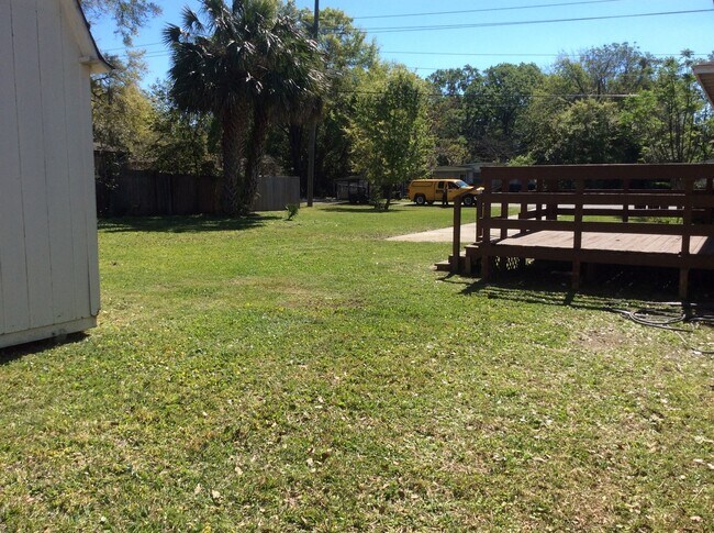 Building Photo - Stunning 3-Bedroom, 2-Bath Home in Desirable Mandarin Neighborhood!