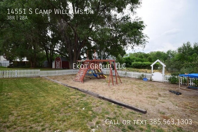 Building Photo - 14551 S Camp Williams Rd