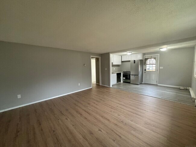 Building Photo - 9B White Oak Rd