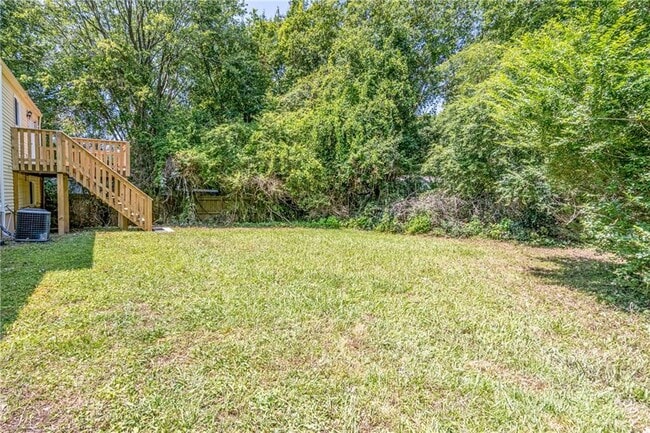 Building Photo - 2407 Redfield Dr