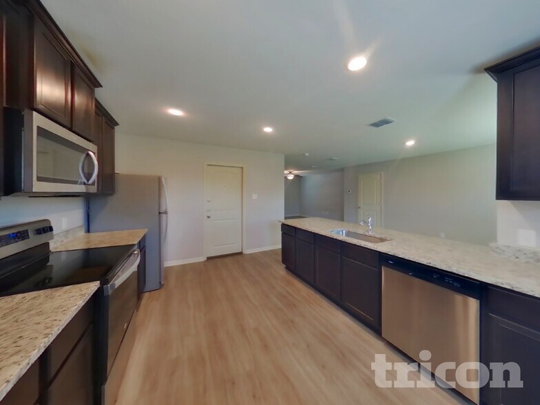 Building Photo - 12045 Latour Vly