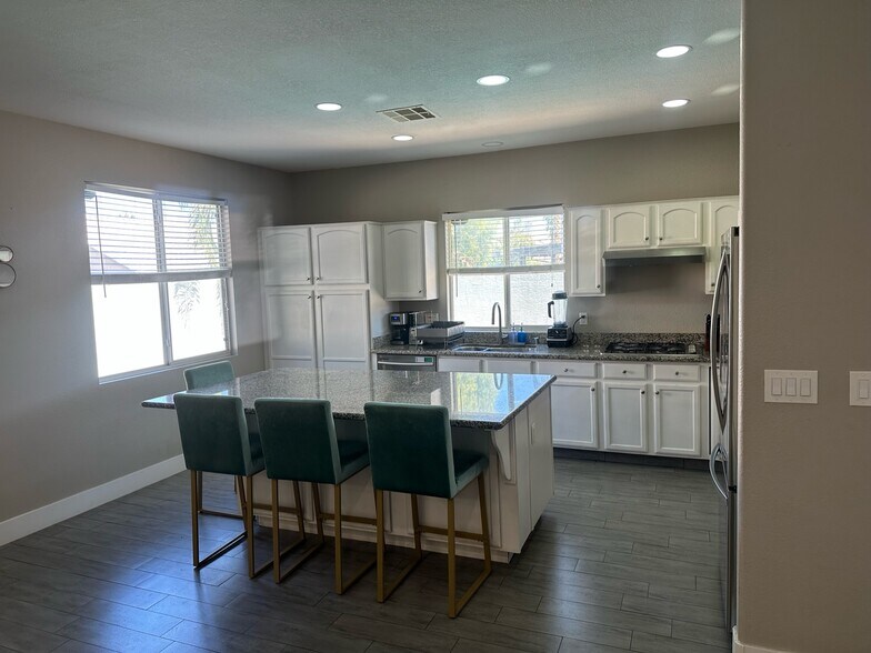 Building Photo - 2998 Clarity Ct