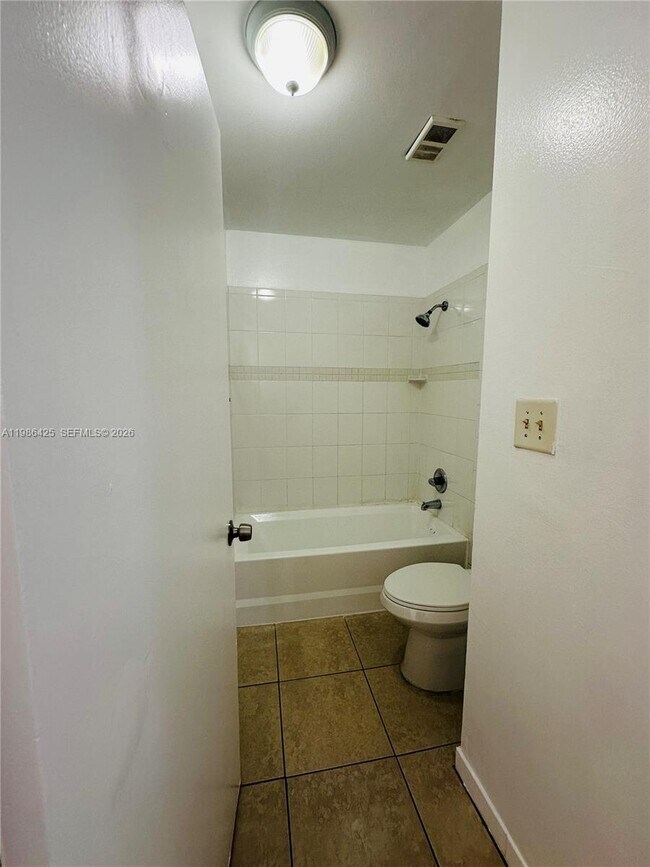 Building Photo - 8102 SW 21st Ct