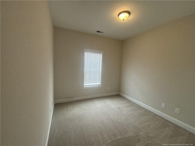Building Photo - 171 Coastal Ln