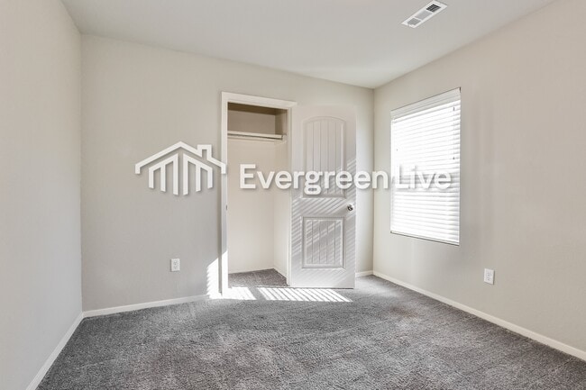 Building Photo - 101 Westwood Dr