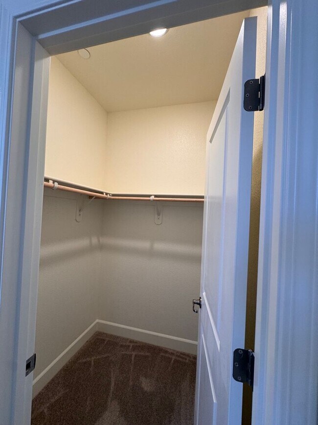 Building Photo - Brand-New 2026 Construction | 3-Bedroom | 2.5-Bath | 3-Car Tandem Garage-Lesley Reilly Property