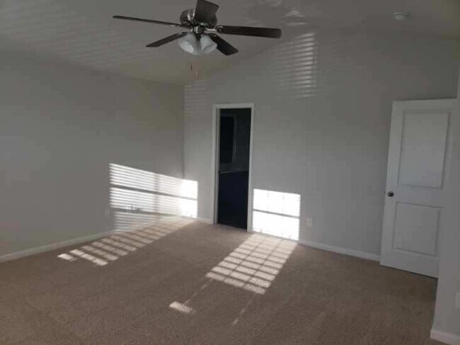 Building Photo - 2 story home in Lake Tyler