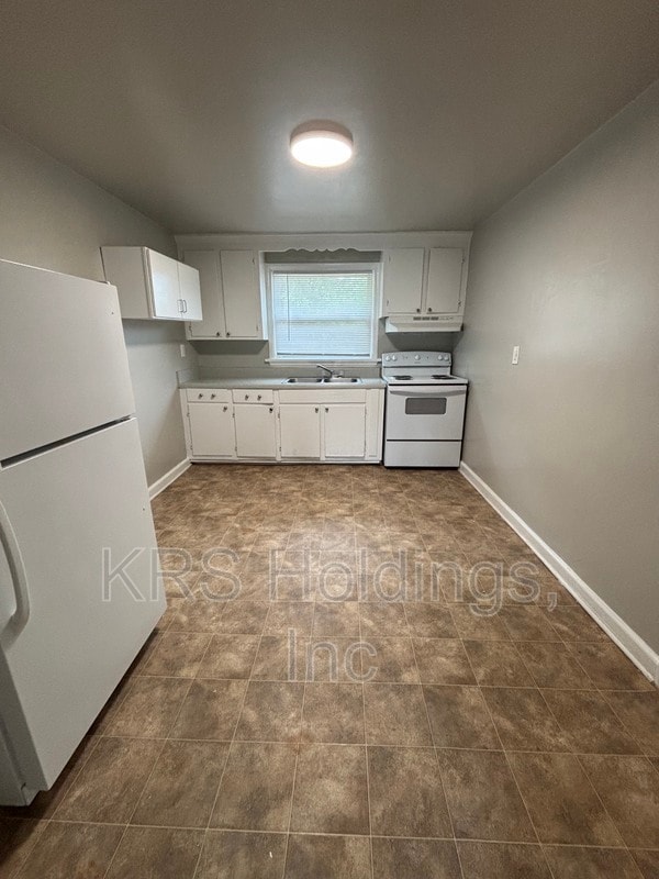 Building Photo - 5439 Remuda Dr