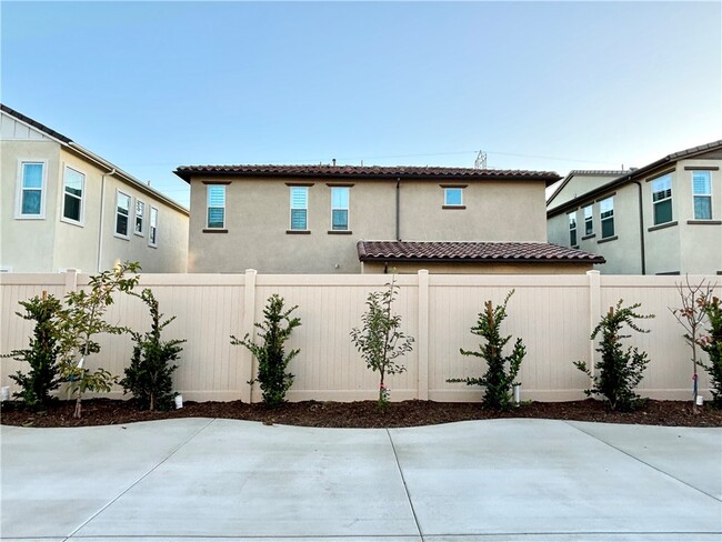 Building Photo - 9632 Gisler Dr