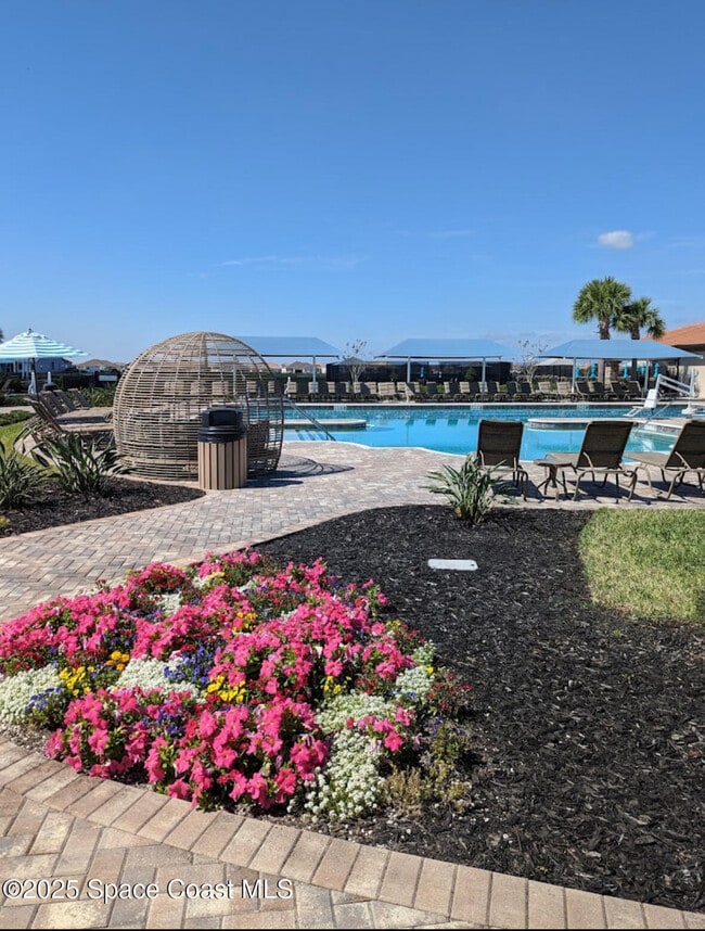 Building Photo - 8117 Tethys Ct