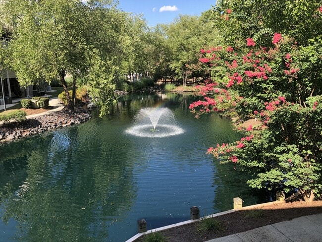 Building Photo - 2505 Stockbridge Dr