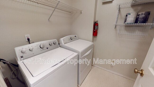 Building Photo - 13810 Sutton Park Dr N