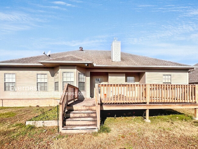 Building Photo - 212 Carnelian Dr