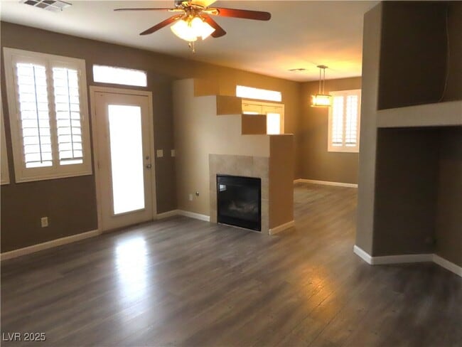 Building Photo - 4318 Via Dana Ave