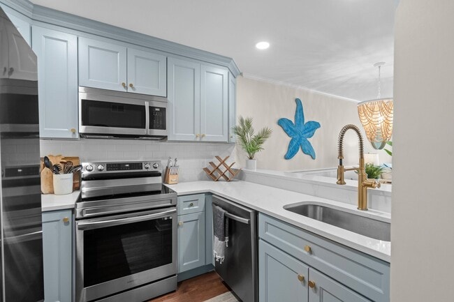 Building Photo - Shore Thing: Seasonal Beachfront Rental (D...