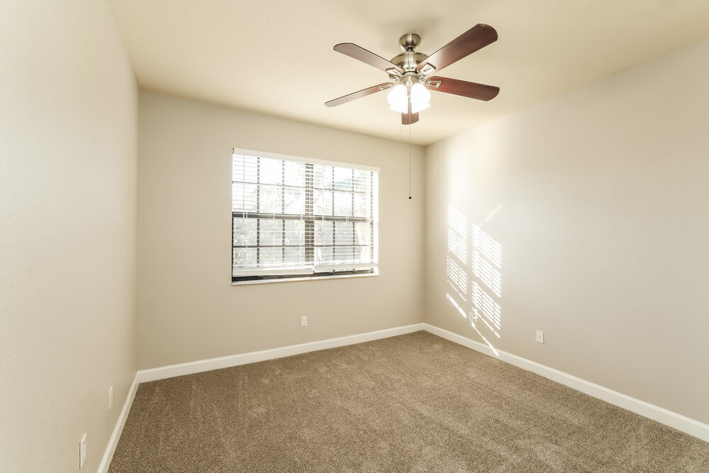 Building Photo - 3869 Aspen Leaf Dr