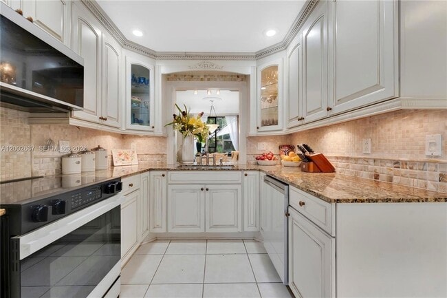 Building Photo - 3505 Torremolinos Ave