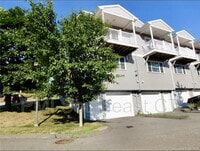 Building Photo - 330 Crystal Ave