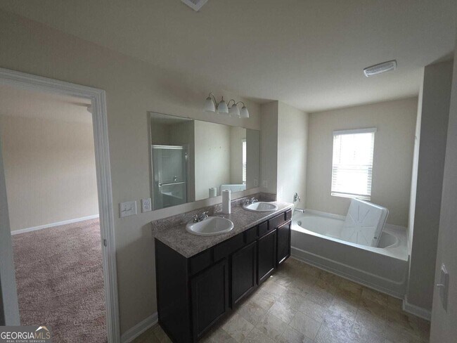 Building Photo - 3877 Makeover Ct