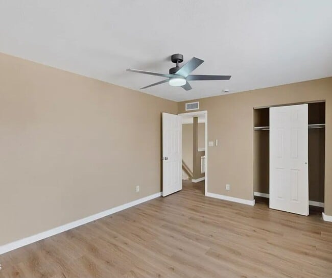 Building Photo - 4 BEDROOM 3 BATHROOM HOME! fully remodeled...