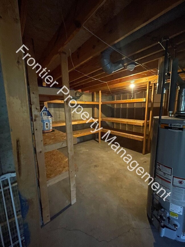 Building Photo - 2116 Doe Run Dr