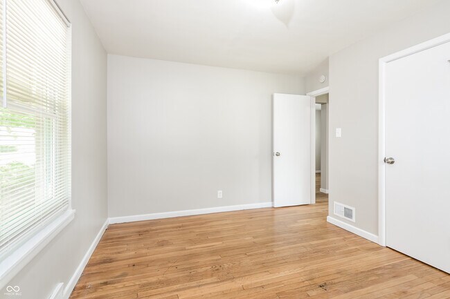 Building Photo - 2804 N Moreland Ave