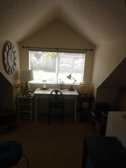 loft area - 196 Alturas Way