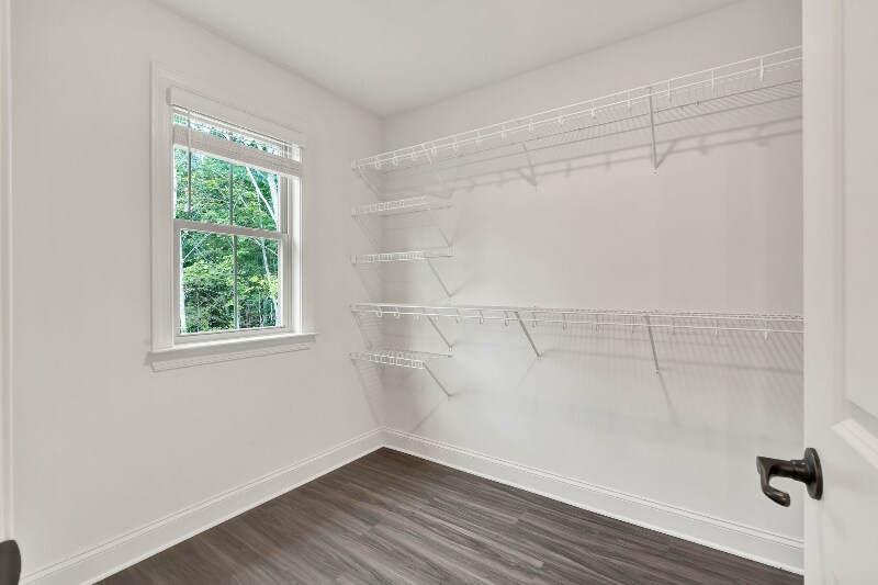 Building Photo - 499 Hungry Hollow Rd SE