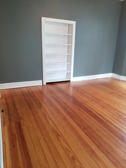 Building Photo - 701 Remington St