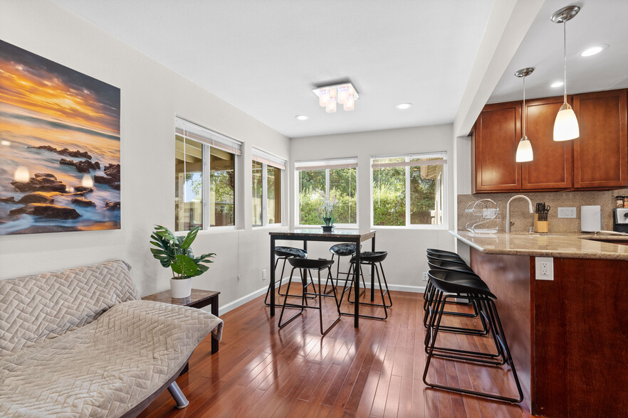 Kitchen Open Space - 2302 Oakwood Dr