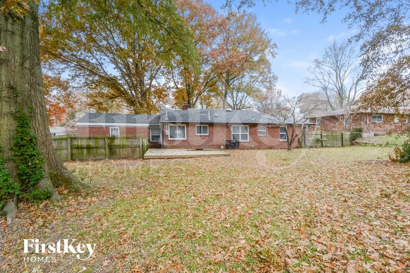 Building Photo - 10220 Capitol Dr