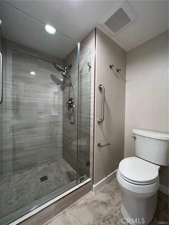 Building Photo - 1214 Huntington Dr