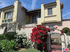 Building Photo - 8673 W Olympic Blvd