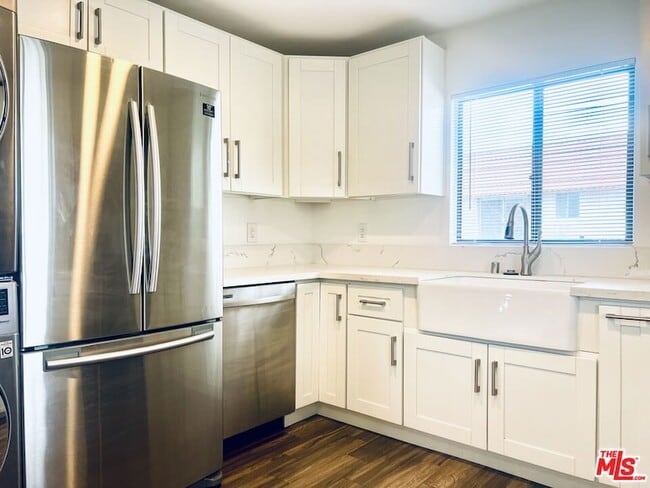 Building Photo - 532 El Dorado St