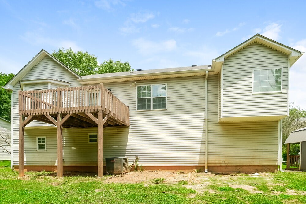 Building Photo - 5697 Newburn Ct