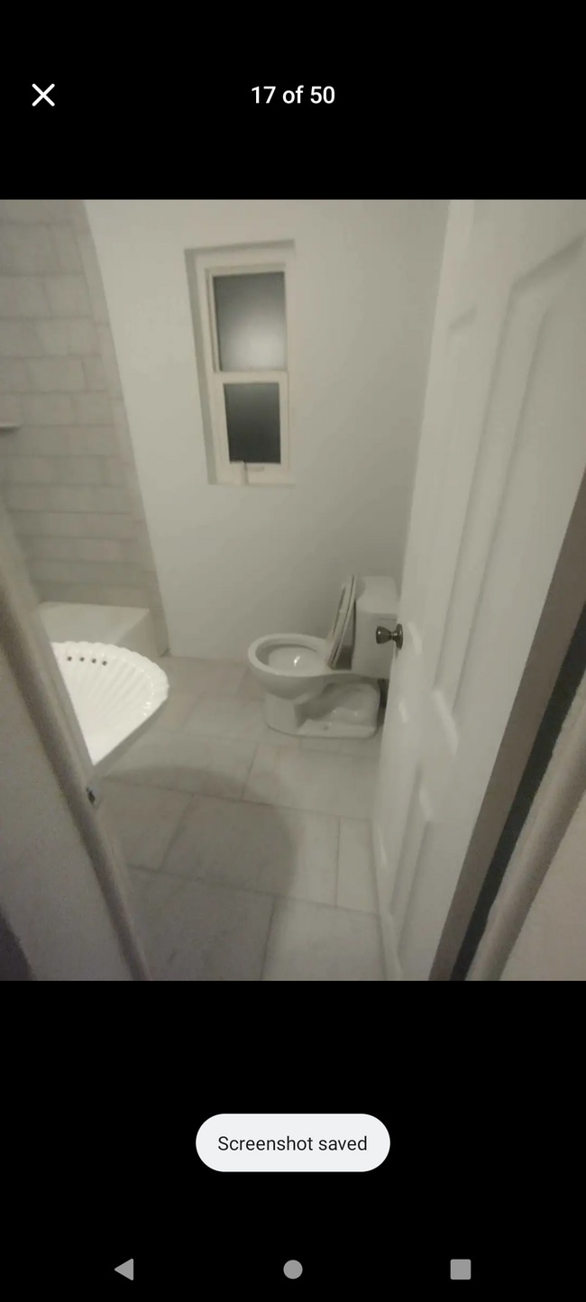 Building Photo - 635 N Nova Rd