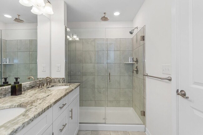 Building Photo - 34 Colgate Dr