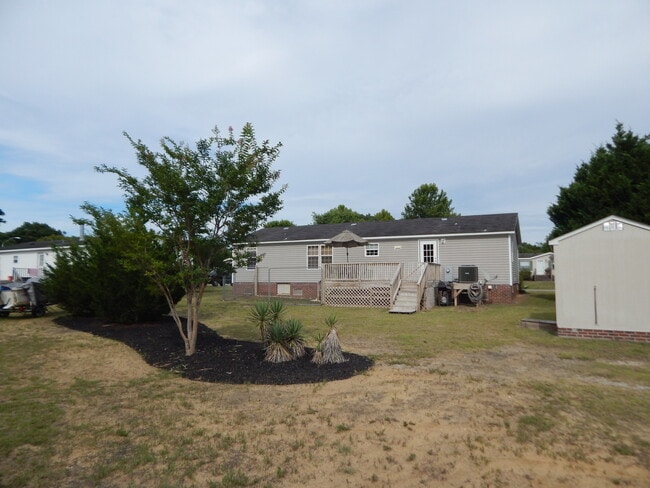 Building Photo - Close to Carolina Beach!