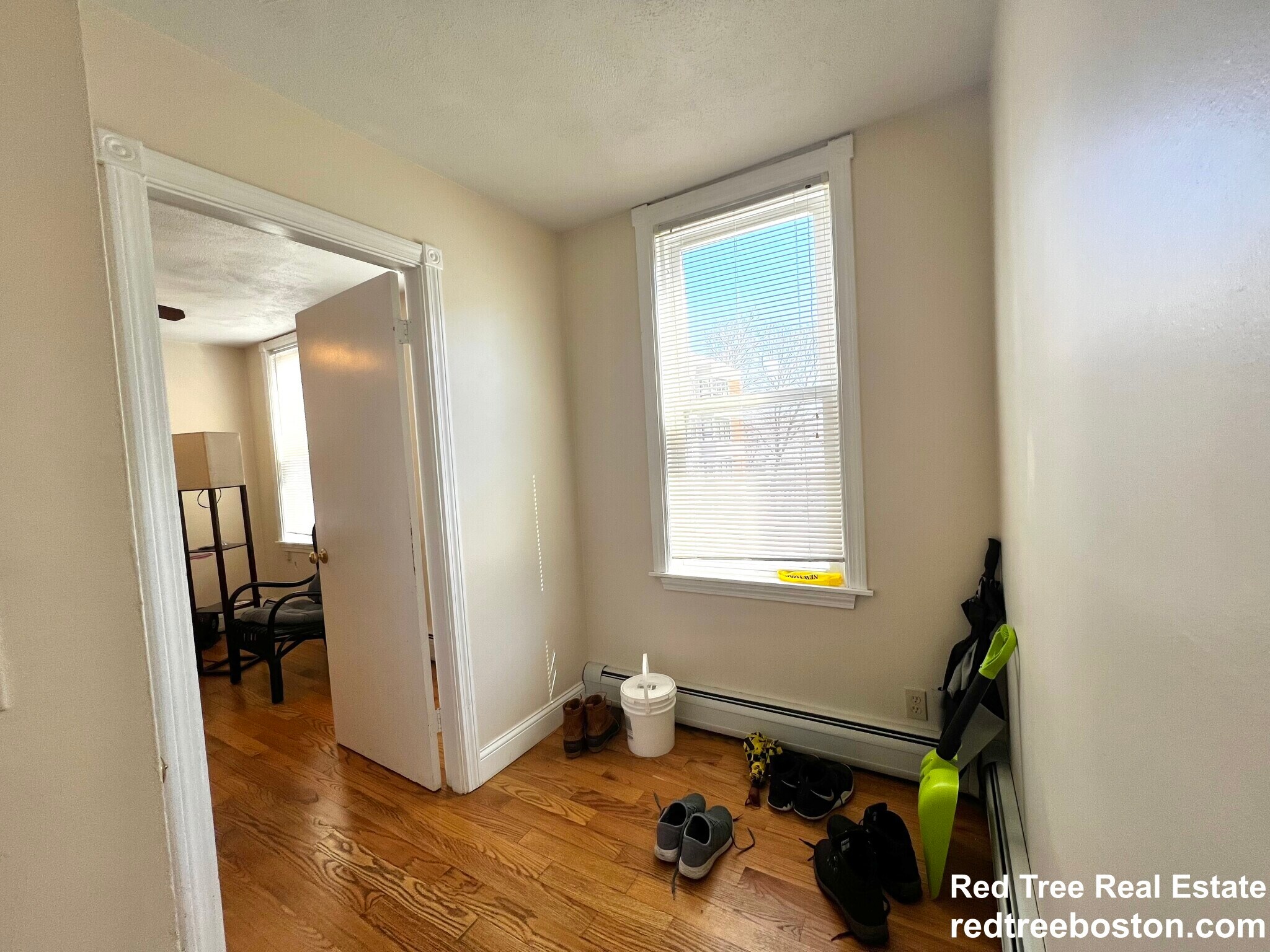 Building Photo - 10 Leverett St