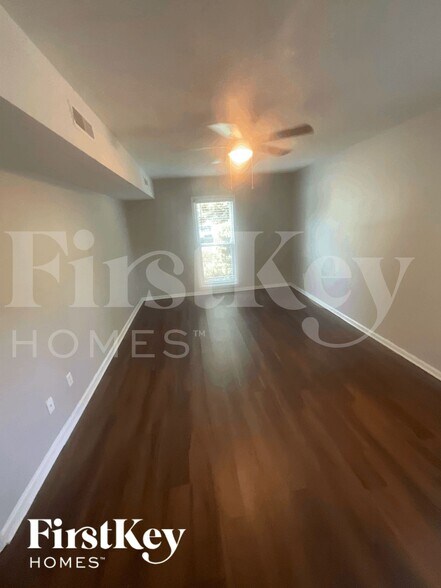 Building Photo - 103 Aldrich Pl